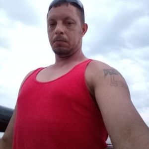 Meet your Posher, Louis